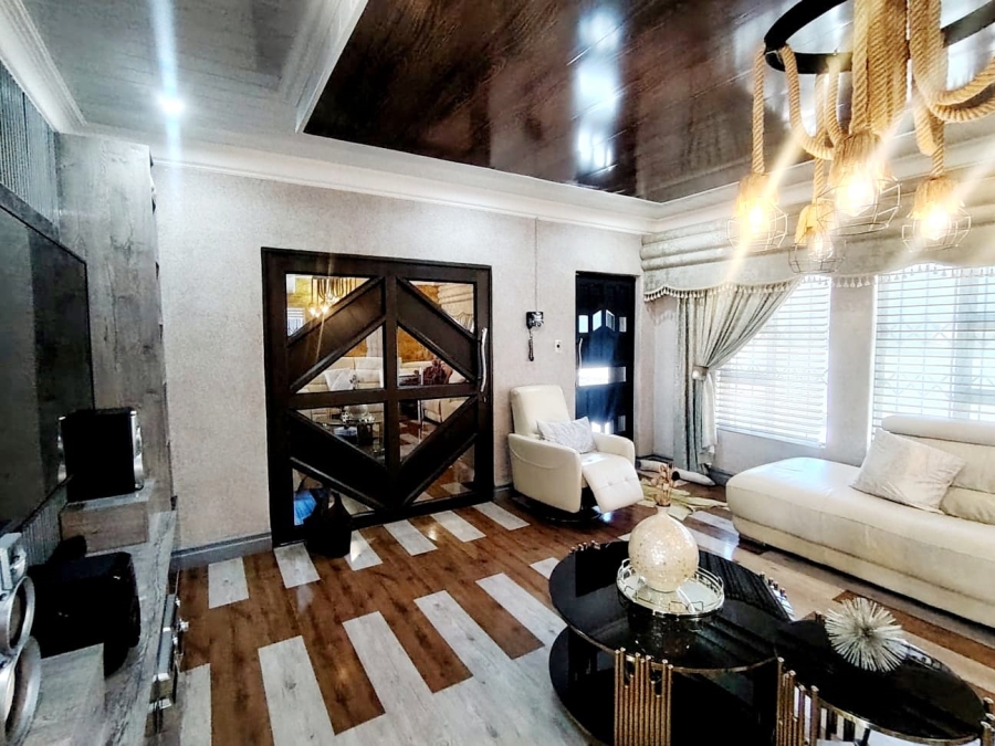 4 Bedroom Property for Sale in West Bank Eastern Cape